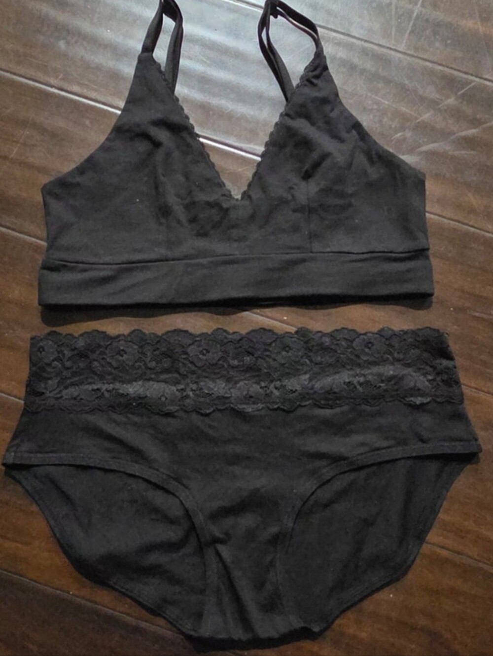 ✨️NWOT- Pact Organic Black Lace-Trim Bralette and Cotton Briefs Set💥